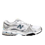Womens 1210 Ultimate Performance Training Shoe-- Size 7 medium